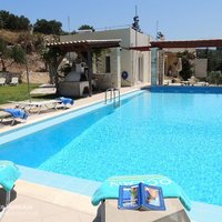 02 Villa Azure and pool