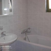 012 Villa Kalypso Full Bathroom